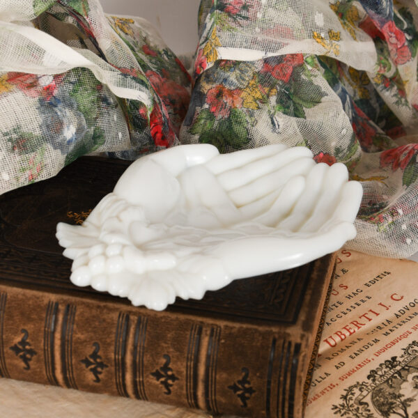 Vintage Westmoreland Hands Grapes Leaves Queen Victorian Milk Glass Trinket Bowl