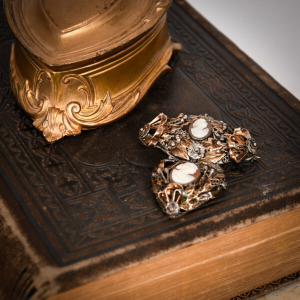 Antique Victorian Double Cameo Brooch with Heart Shaped Jewelry Casket