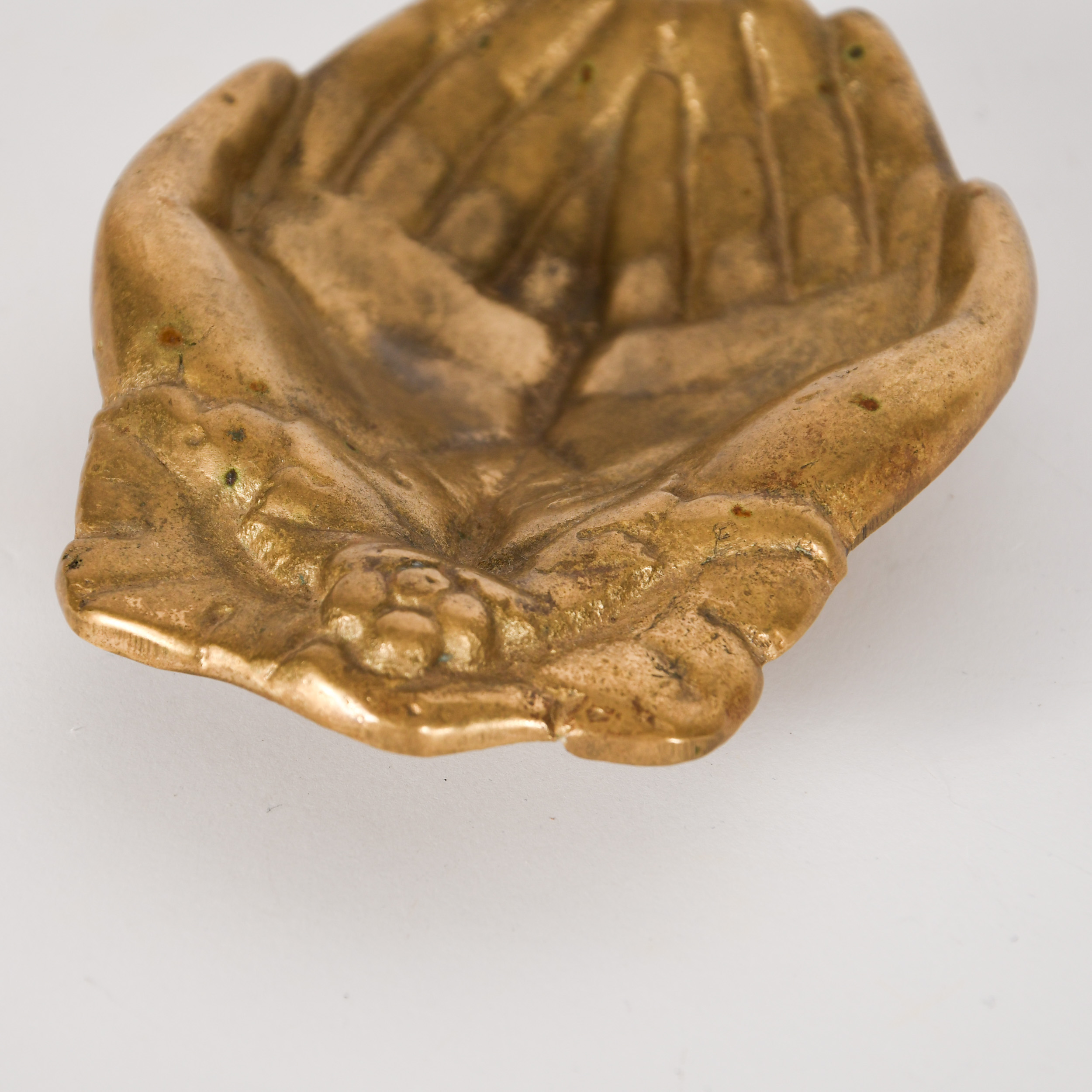 Brass Clasped Hands Grape Leaves, Trinket Dish - Image 5