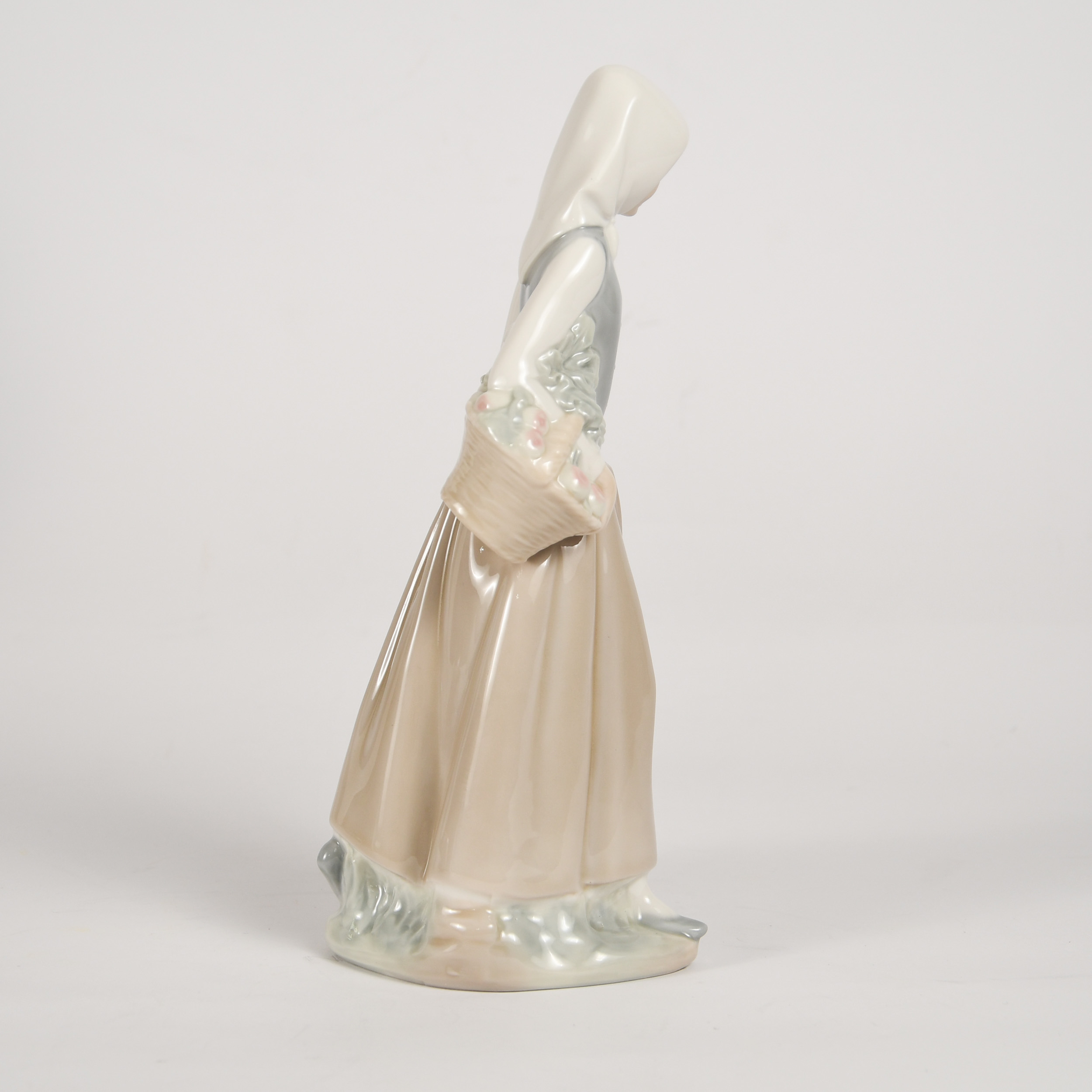 NAO by Lladró Girl with Flower Basket and Goose - Image 3